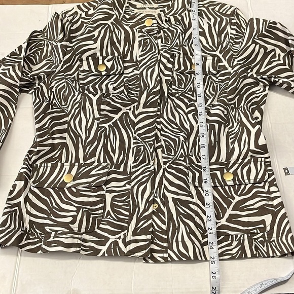 Jones New York-L-Olive Green and white-zebra print, denim type jacket. - Picture 11 of 12